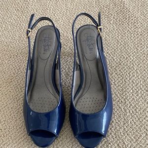 LifeStride Soft System Open Toe Heels